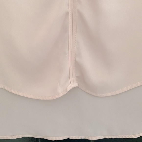 Philosophy Sheer Pink/Mauve, Cap Sleeve, V-Neck Blouse. High/Low. Size Medium - Picture 4 of 11
